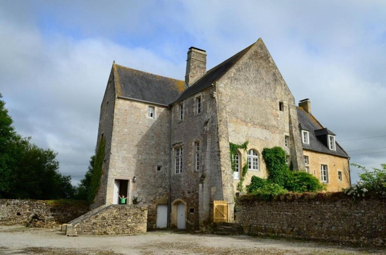 Le Chateau De Neuilly La Foret Villa Isigny-sur-Mer Exteriör bild